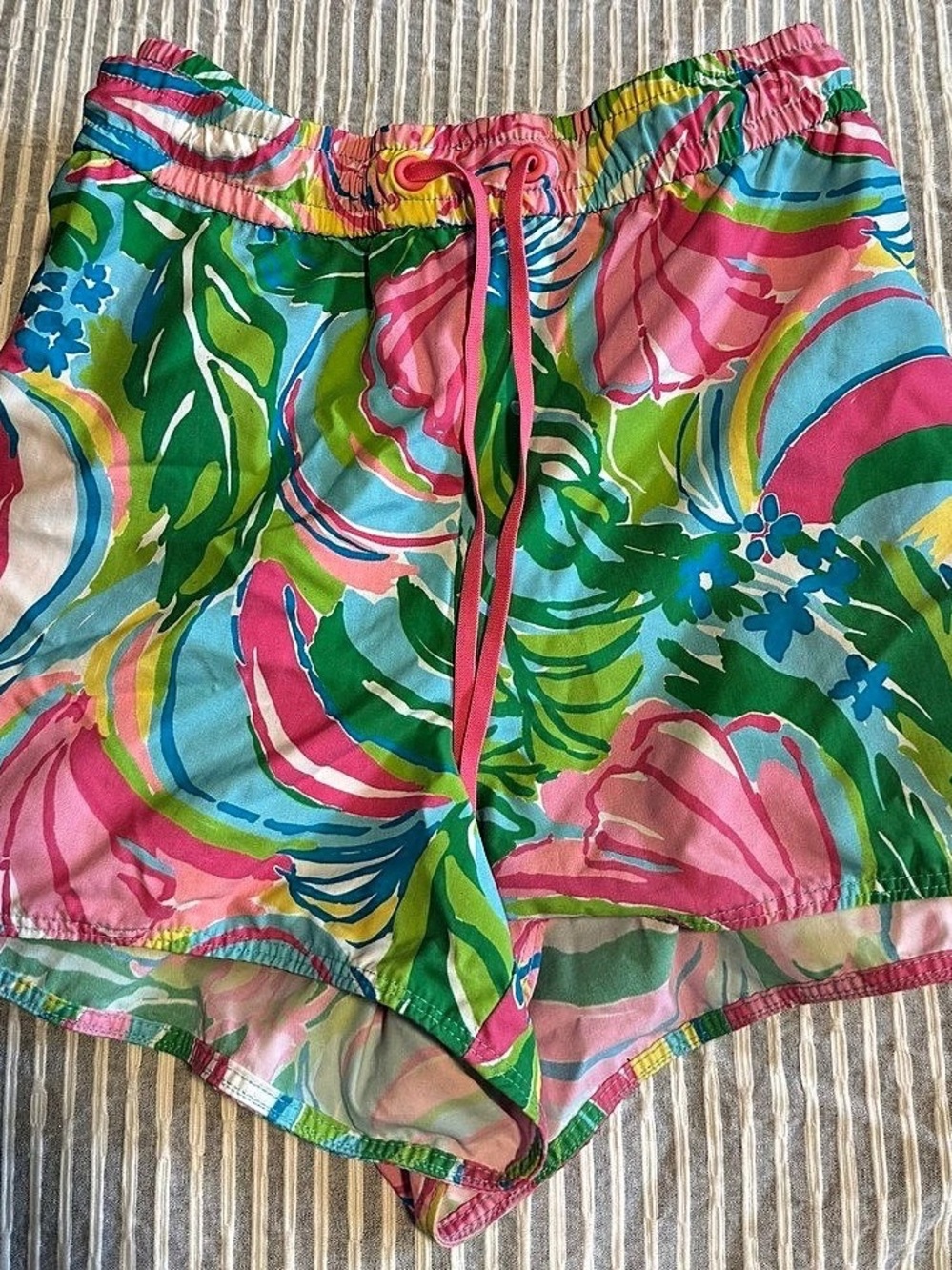 Lilly Pulitzer Colorful Floral High Waist Shorts Size XL